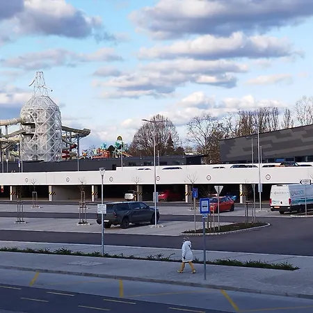 Apartmán Hid19 Belvaros-free Parking-terrace Az Rq Vizi Elmenypark Es Gyogyfuerdonel *